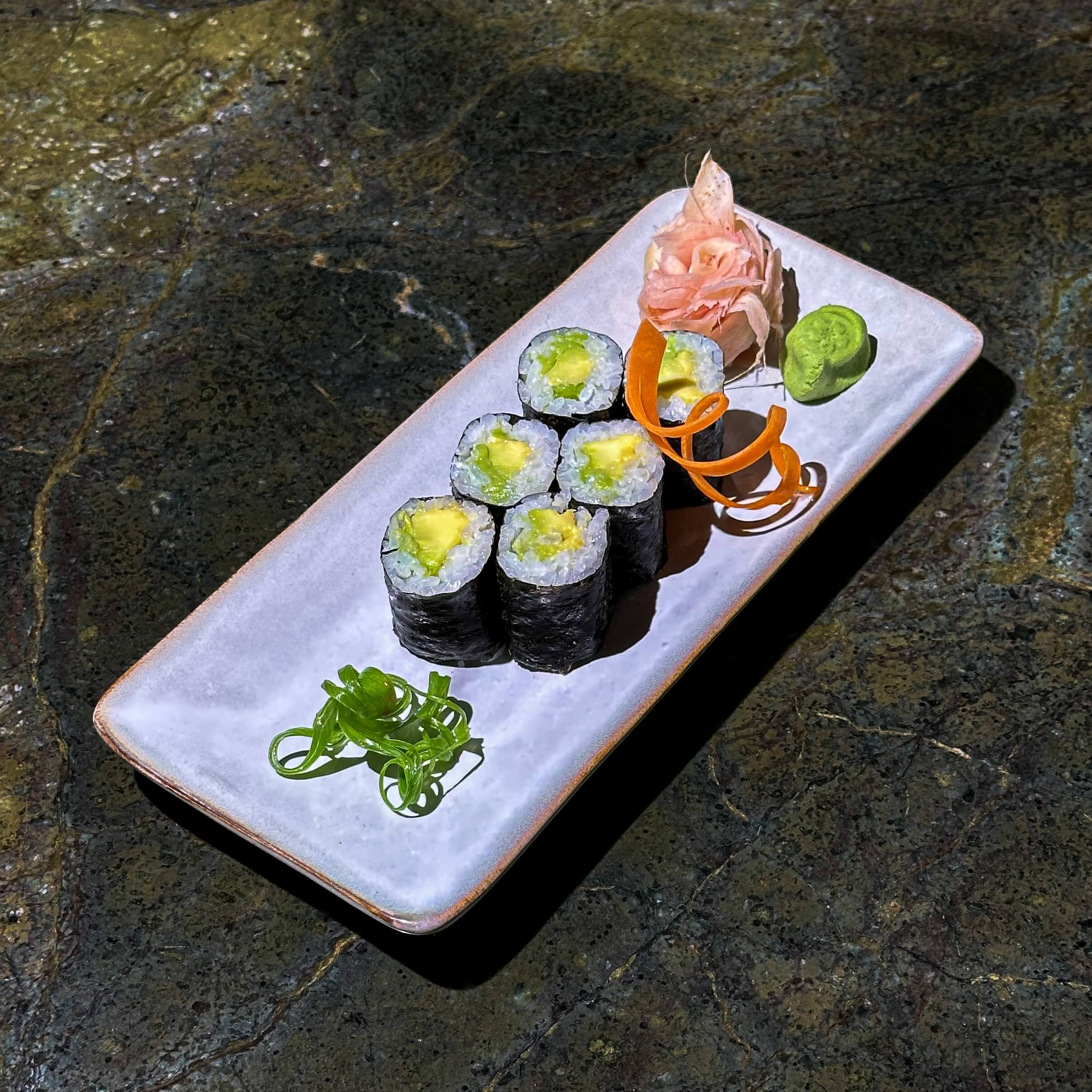Avocado maki - Sushi by Spicy Bamboo