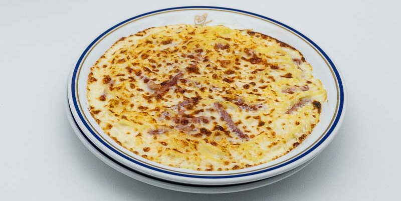 Baked White Tagliolini with Ham