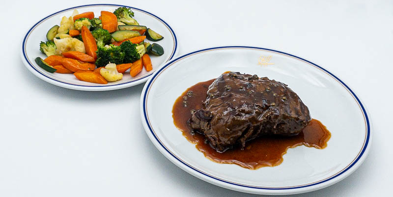 Beef Fillet with Peppercorn Sauce and Mix Vegetables