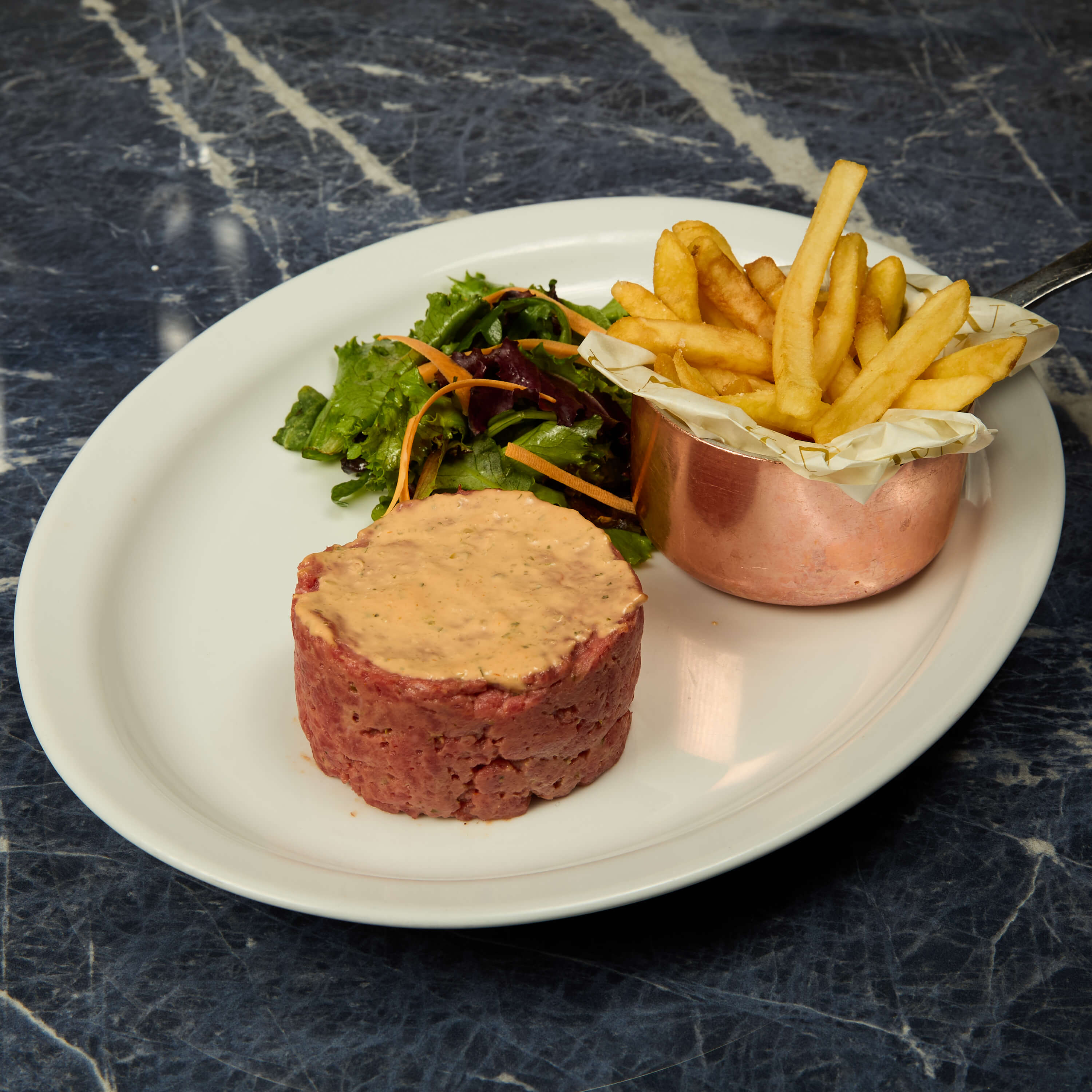 Tartare de Boeuf - Avenue 31 | Livraison Cuisine Méditerranéenne à Monaco