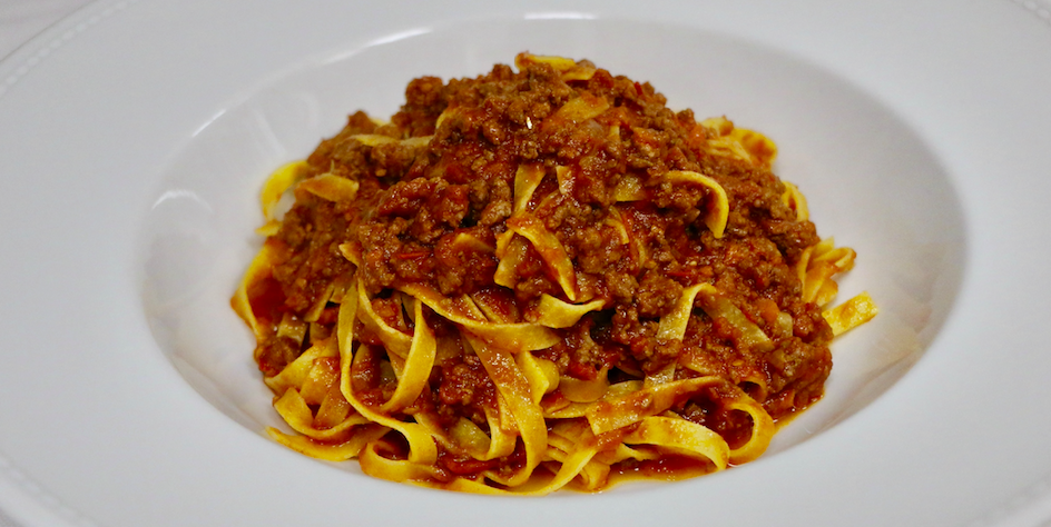 Tagliatelles with meat sauce, (100% beef)