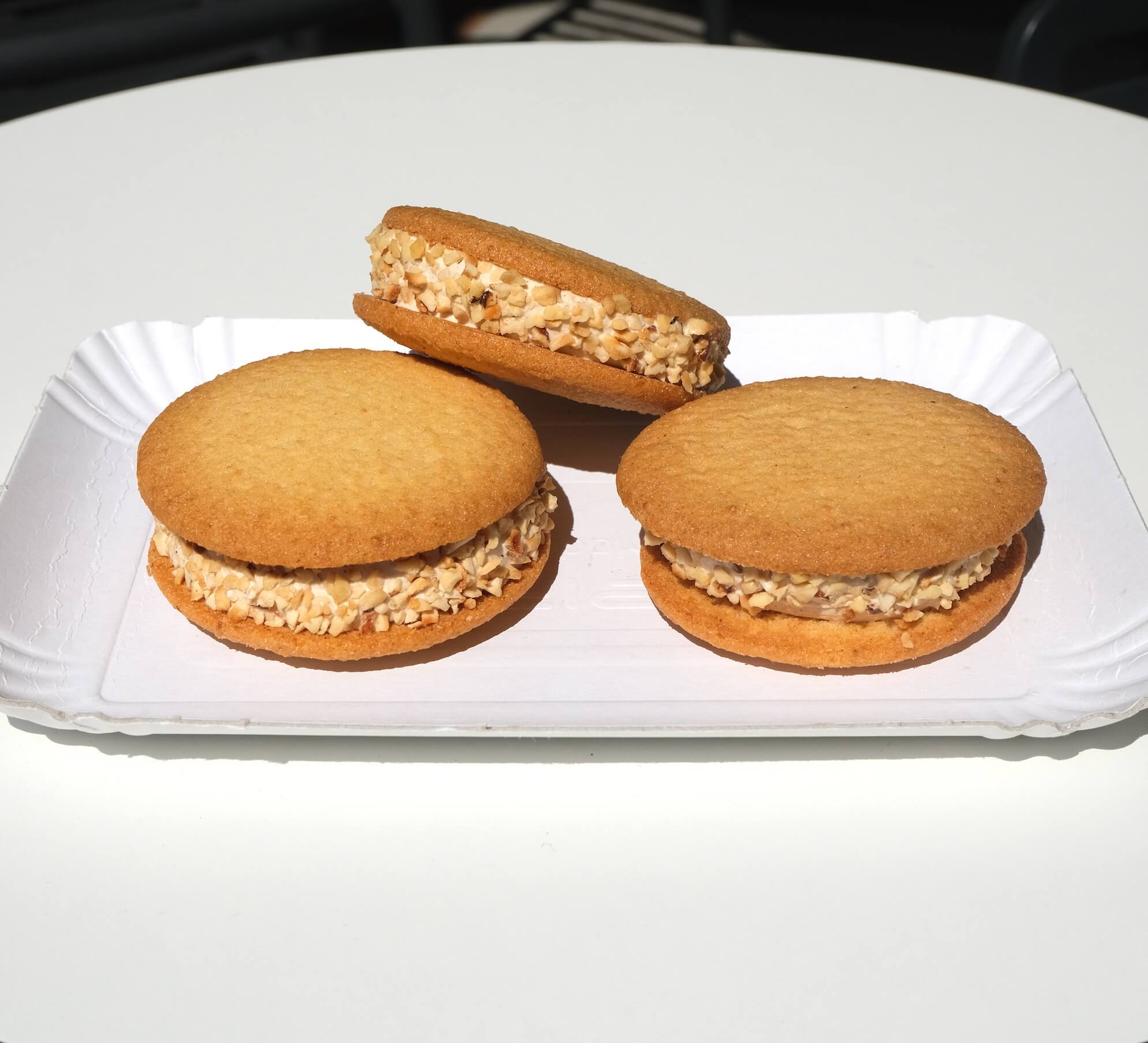 Box of 3 biscuits Hazelnut - Santo Gelato | Gelato & Ice Cream Delivery in Monaco, Cap-d'Ail & Beausoleil