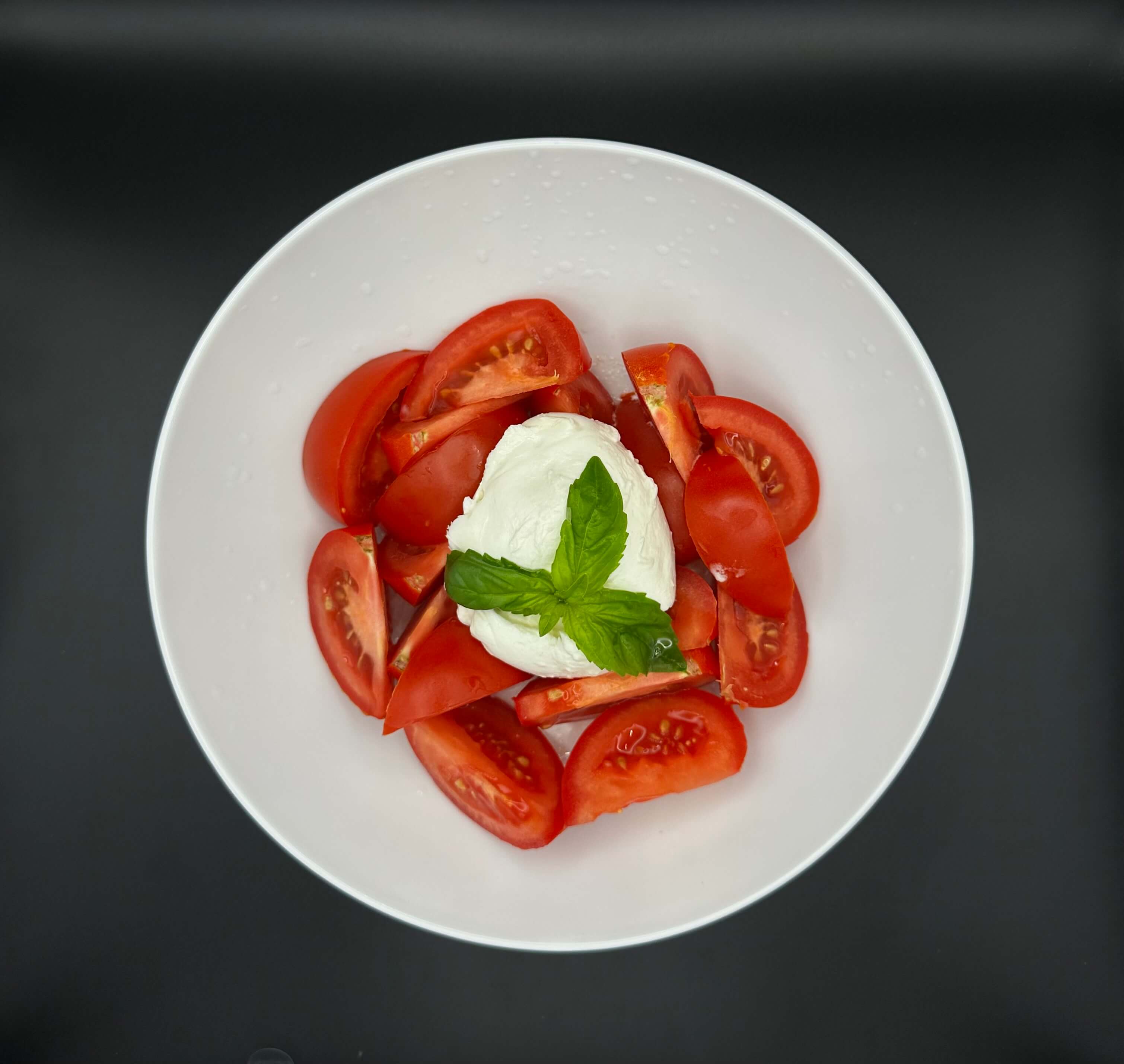 Caprese-style buffalo mozzarella tomatoes - Cooks  | Delivery in Monaco