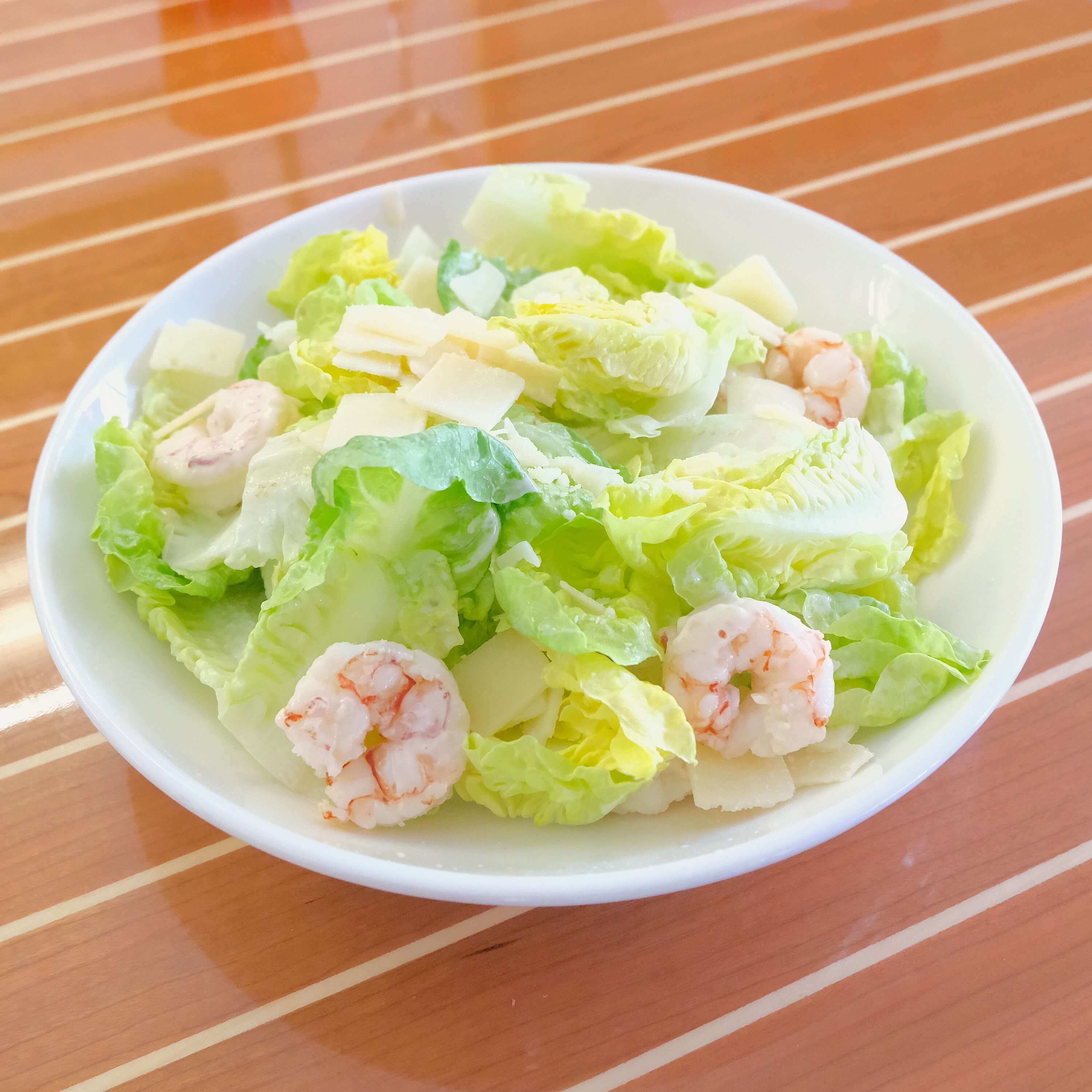 Cesar salad with shrimps - La Saliere | Italian & Mediterranean Food Delivery in Monaco, Cap-d'Ail