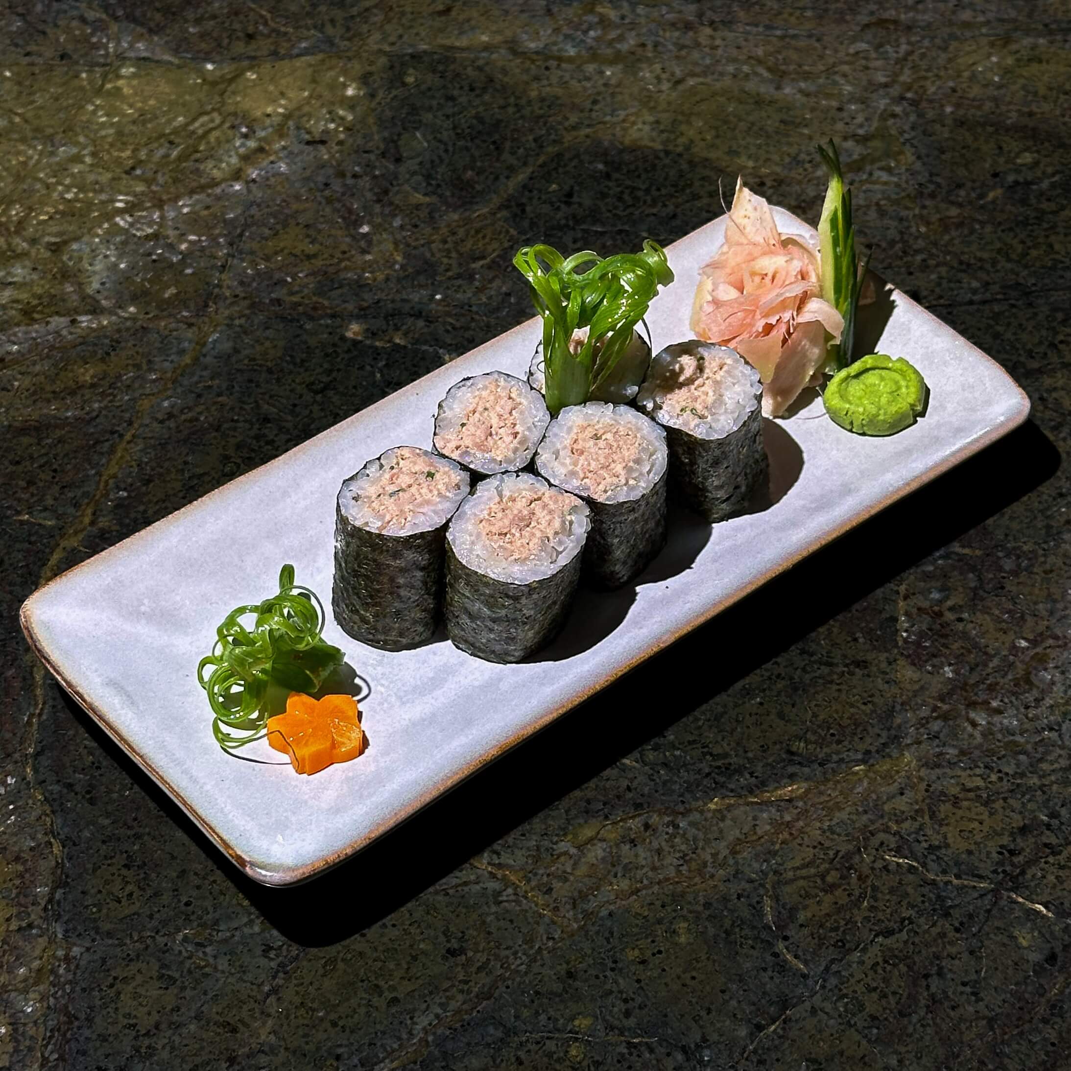 Cooked tuna maki - Sushi by Spicy Bamboo
