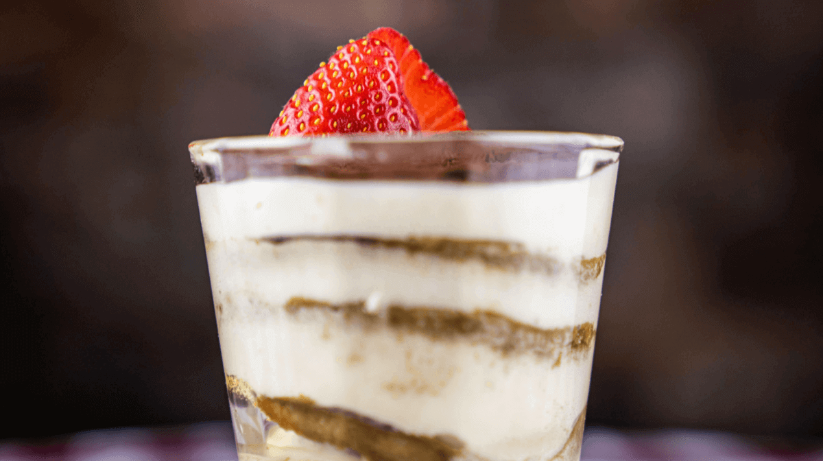 Dessert - Tiramisù - Amore Mio | Livraison Sandwichs & Salades à Monaco, Cap-d'Ail & Beausoleil