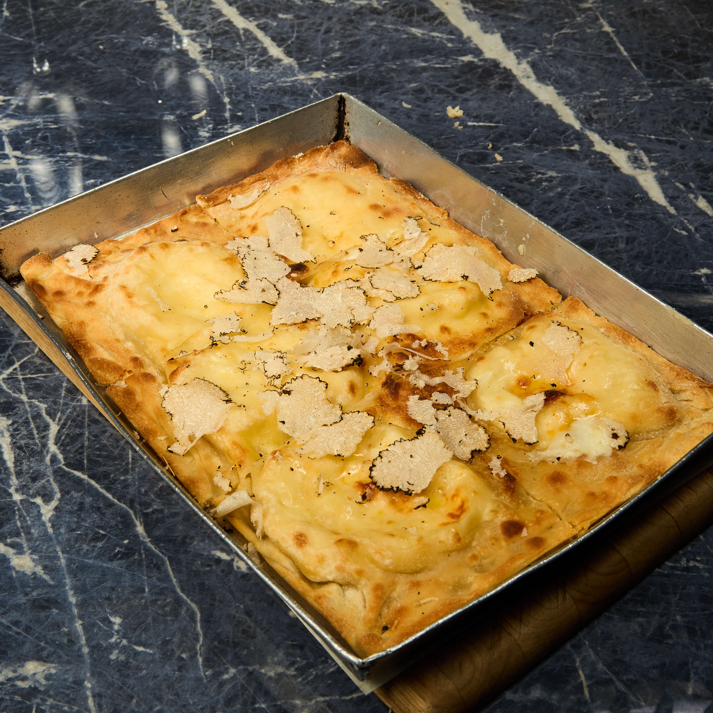 Foccacia Recco & Truffe  - Avenue 31 | Livraison Cuisine Méditerranéenne à Monaco