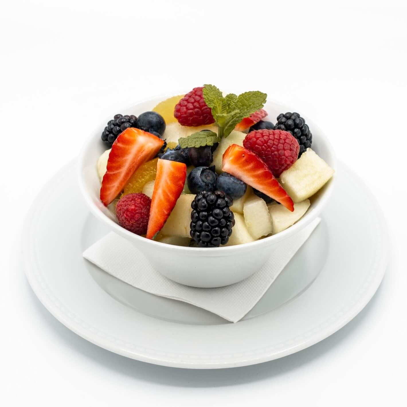 Salade de fruits frais - Bella Vita | Livraison Cuisine Italienne & Française à Monaco, Cap-d'Ail & Beausoleil
