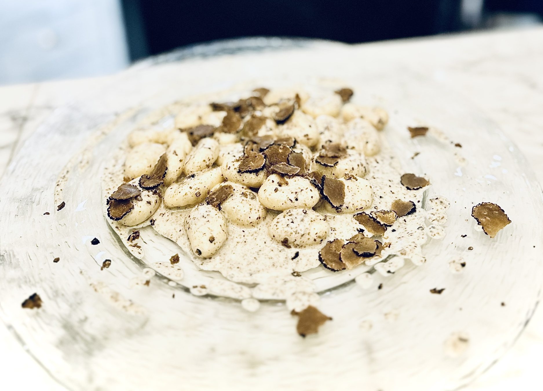 Gnocchis with black truffles - Bubble Bar