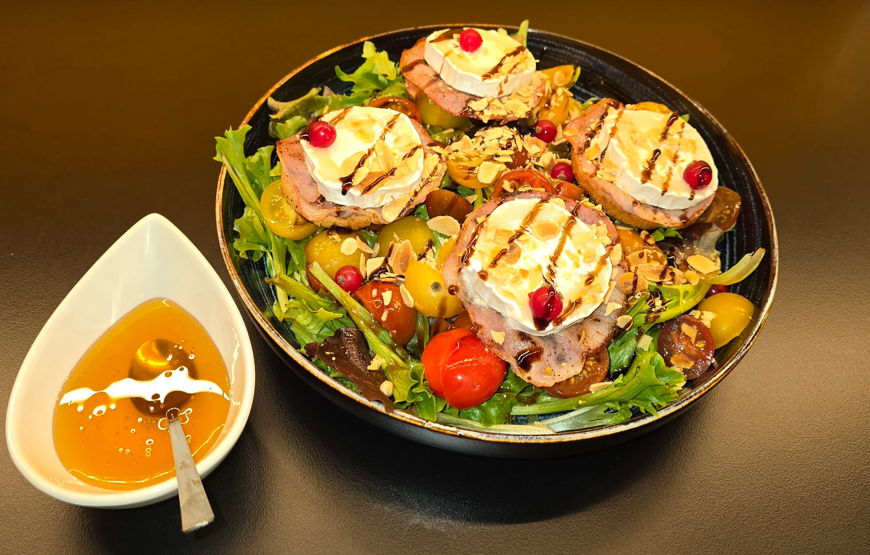 Goat Cheese Salad - Zeits Bar