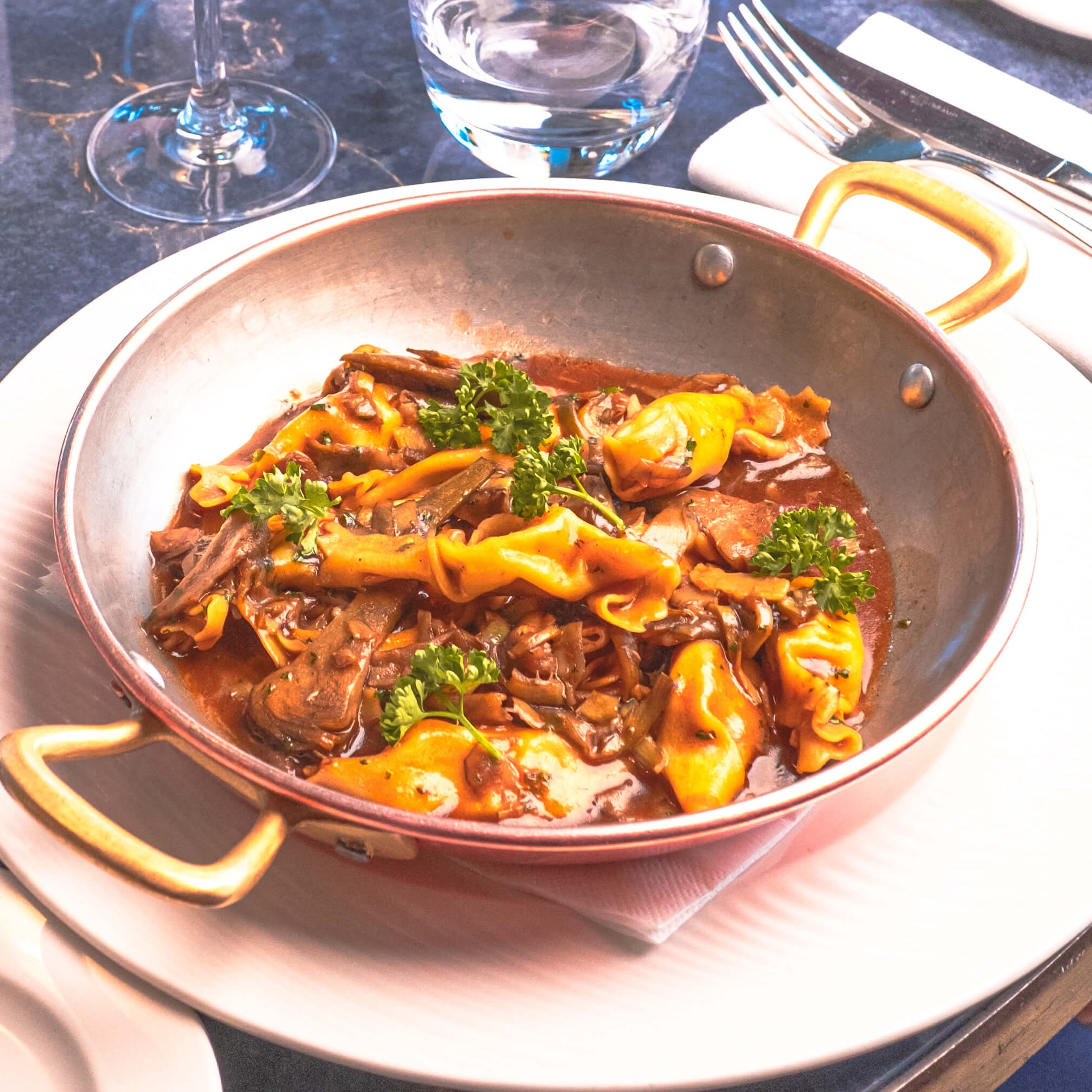 Goat cheese & lemon ravioli with Artichokes sauce & mint - Avenue 31 | Mediterranean Cuisine Delivery in Monaco