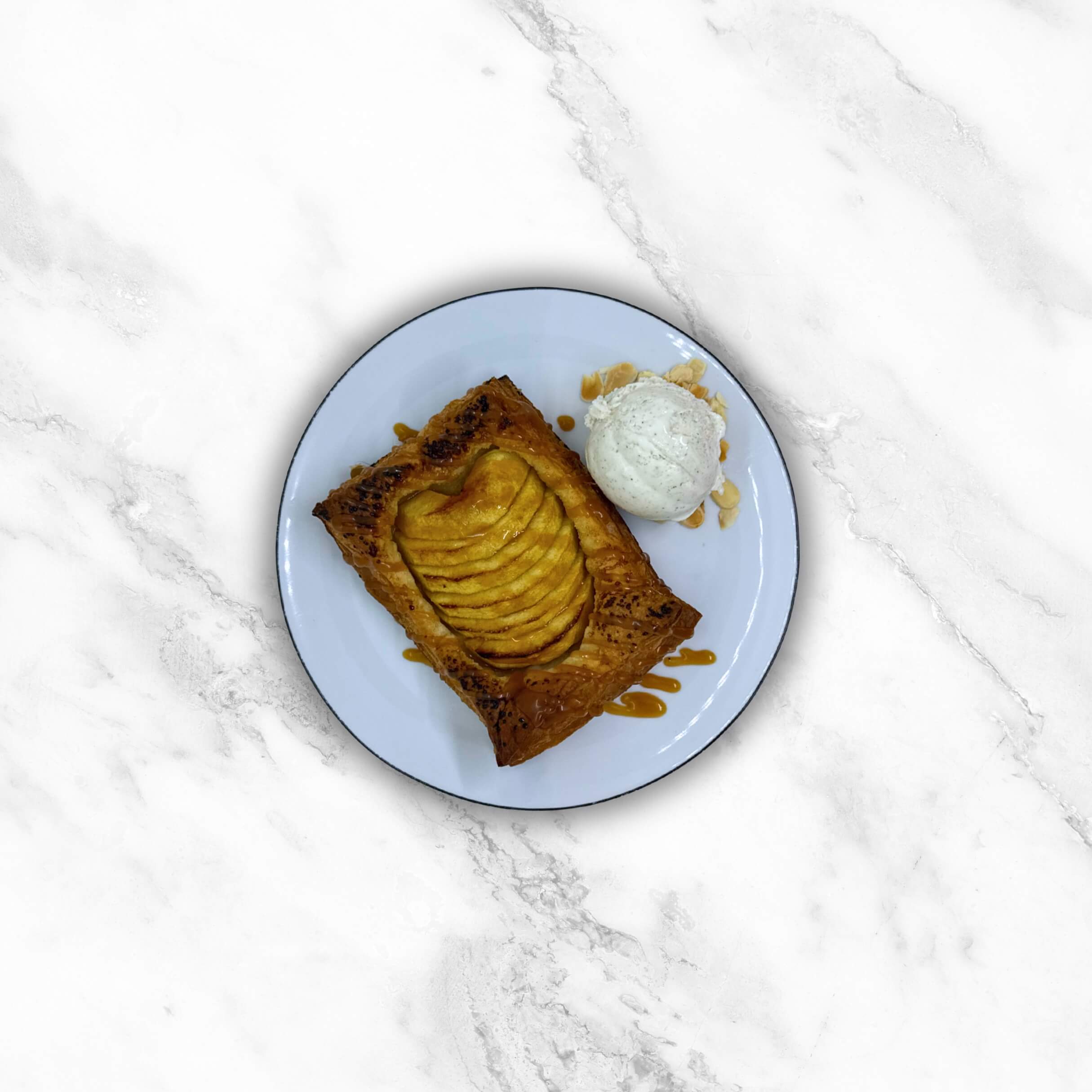 Home made Apple pie - Anoïa — Breton Crêpes & Monegasque Flavors Delivered in Monaco