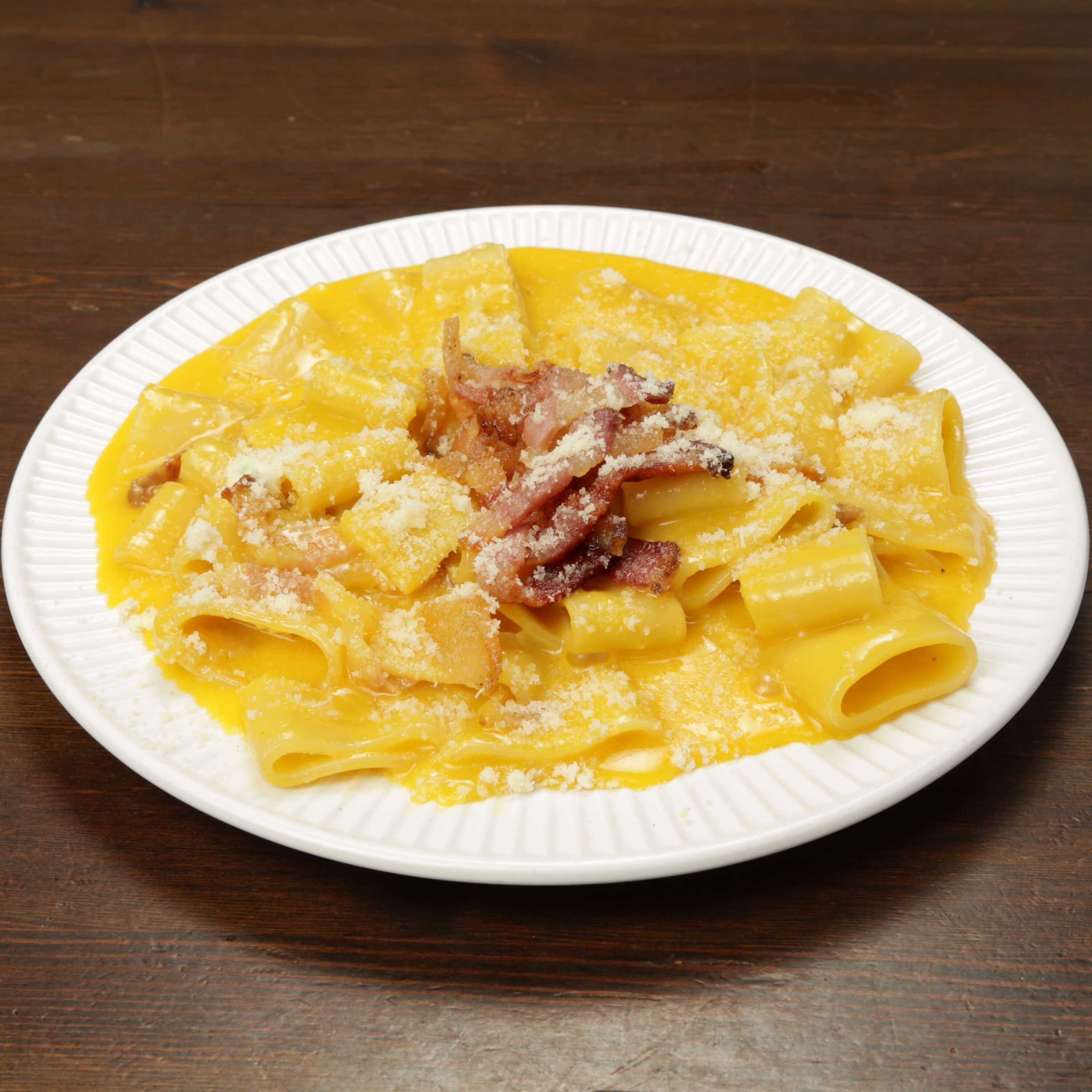 Mezzi paccheri carbonara - Prince Of Venice | Delivery in Monaco