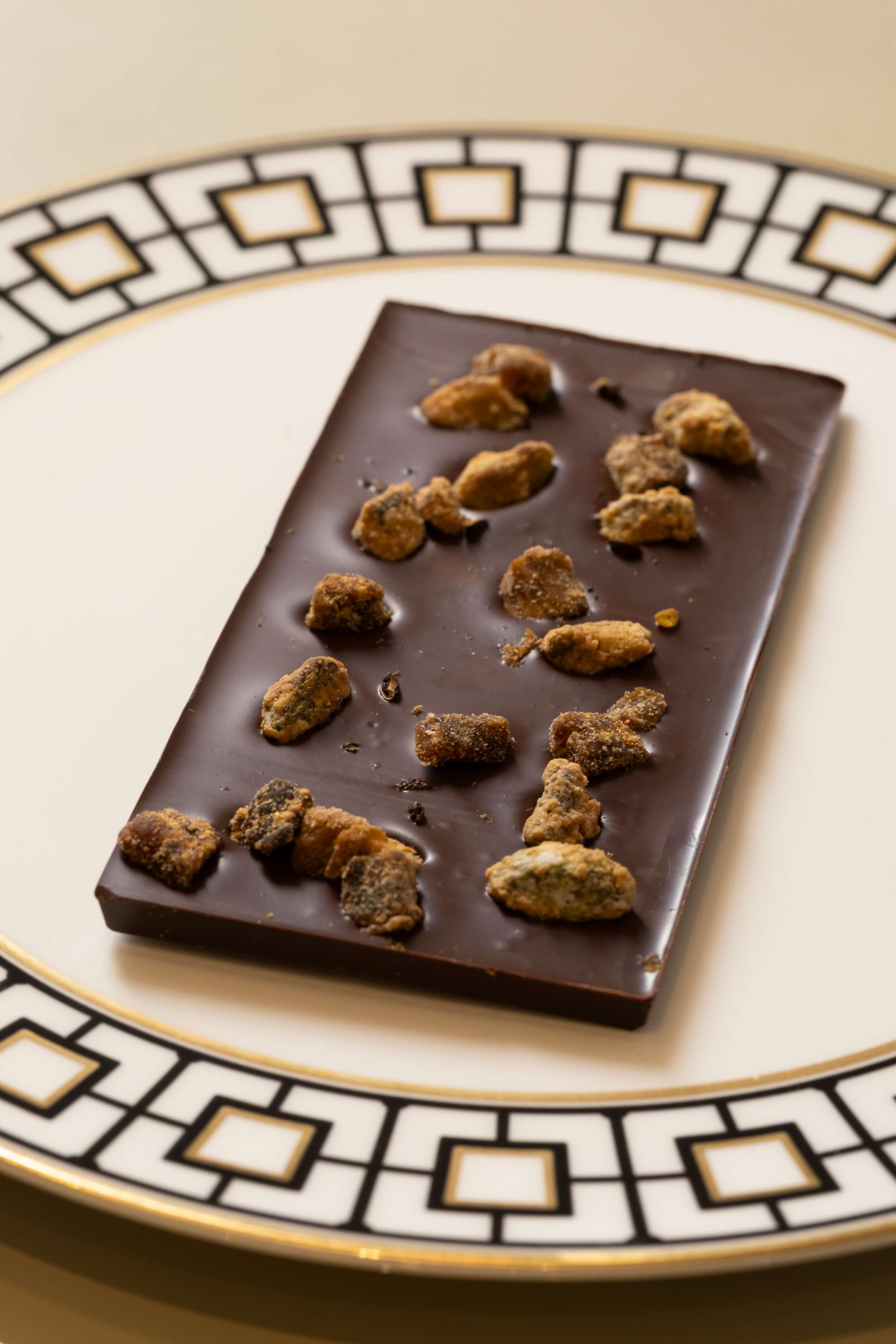 Milk Chocolate Bar with Pistachio Praline & Timut Paper  - Anour Chocolat Delivery Monaco | Mr Room Service