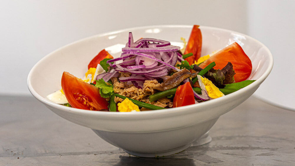 Niçoise Salad - Amore Mio | Sandwiches & Salads Delivery in Monaco, Cap-d'Ail & Beausoleil