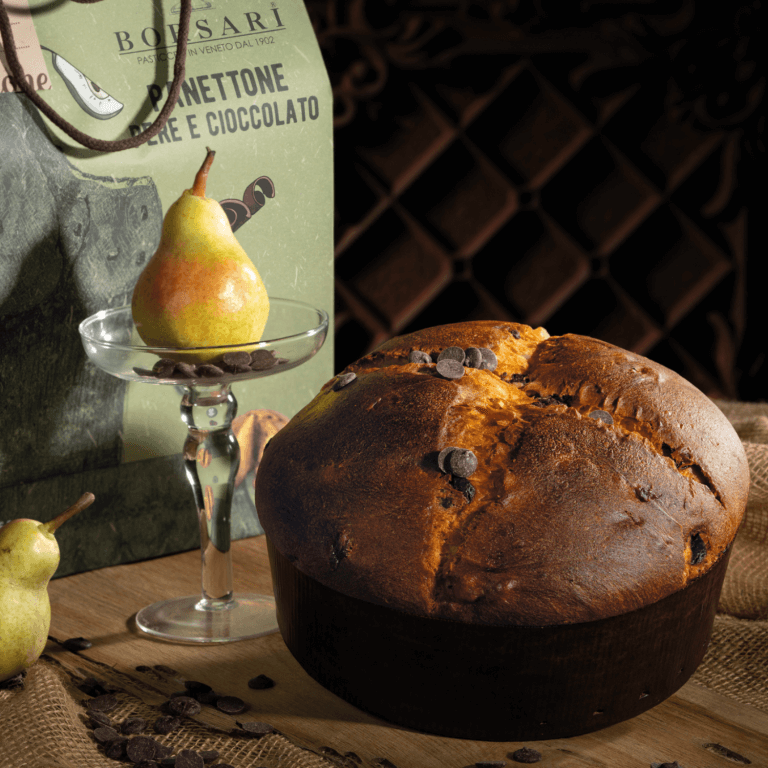 Pear and Chocolate Panettone (1000g) - Drinks & Ice Cream in 30 Minutes | Mr. Room Service