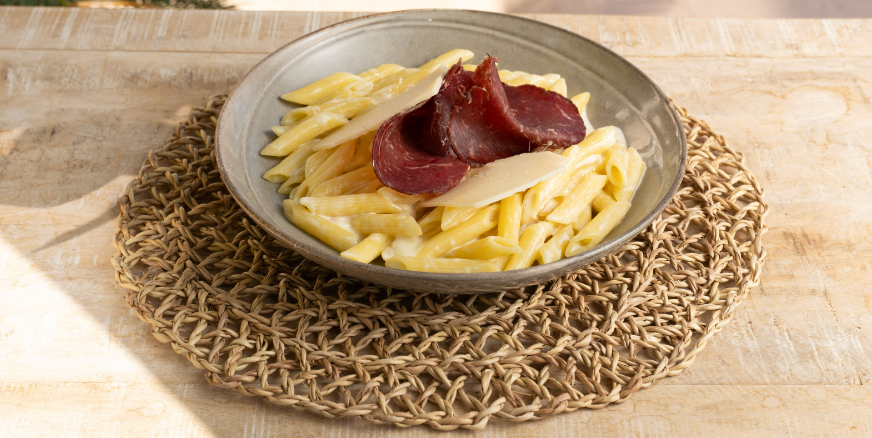 Penne bresaola & scamorza