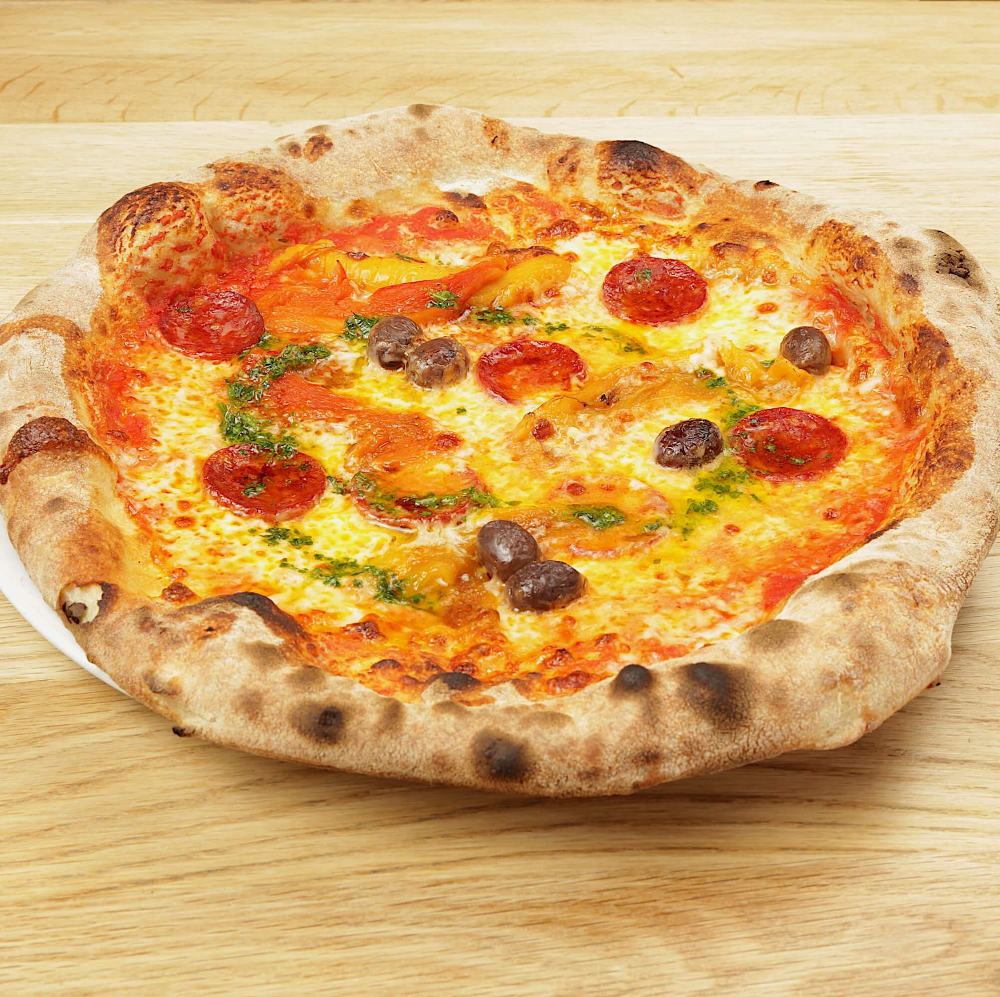 Pizza Chorizo - Bella Vita | Livraison Cuisine Italienne & Française à Monaco, Cap-d'Ail & Beausoleil