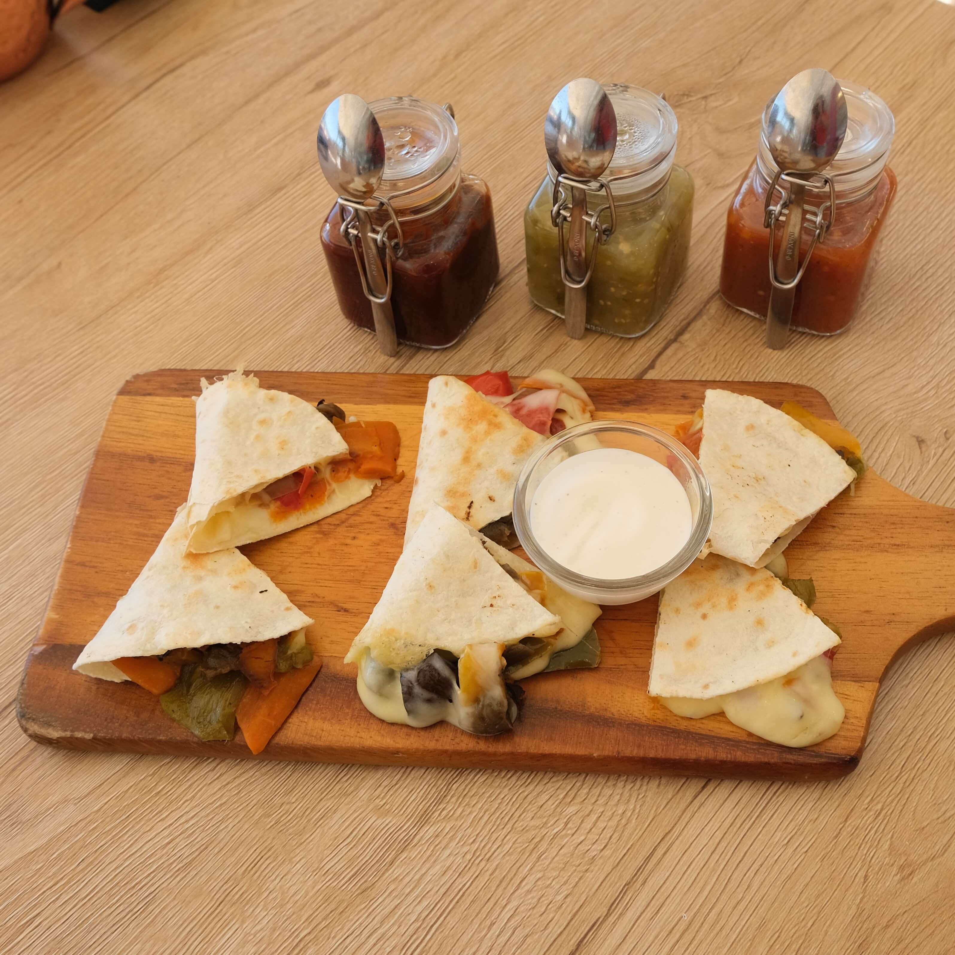 Quesadilla del dia Veggie - Sexy Tacos | Livraison Cuisine Mexicaine à Monaco, Cap-d'Ail & Beausoleil