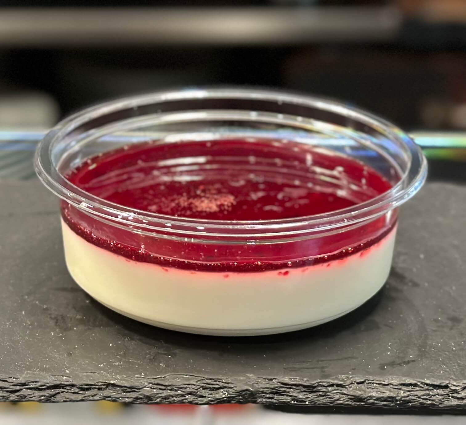 Red fruits Panna cotta - Cooks | Delivery in Monaco