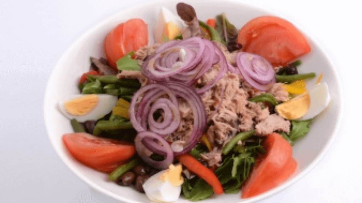 Salad Niçoise - Bella Vita | Italian & French Cuisine Delivery in Monaco, Cap-d'Ail & Beausoleil