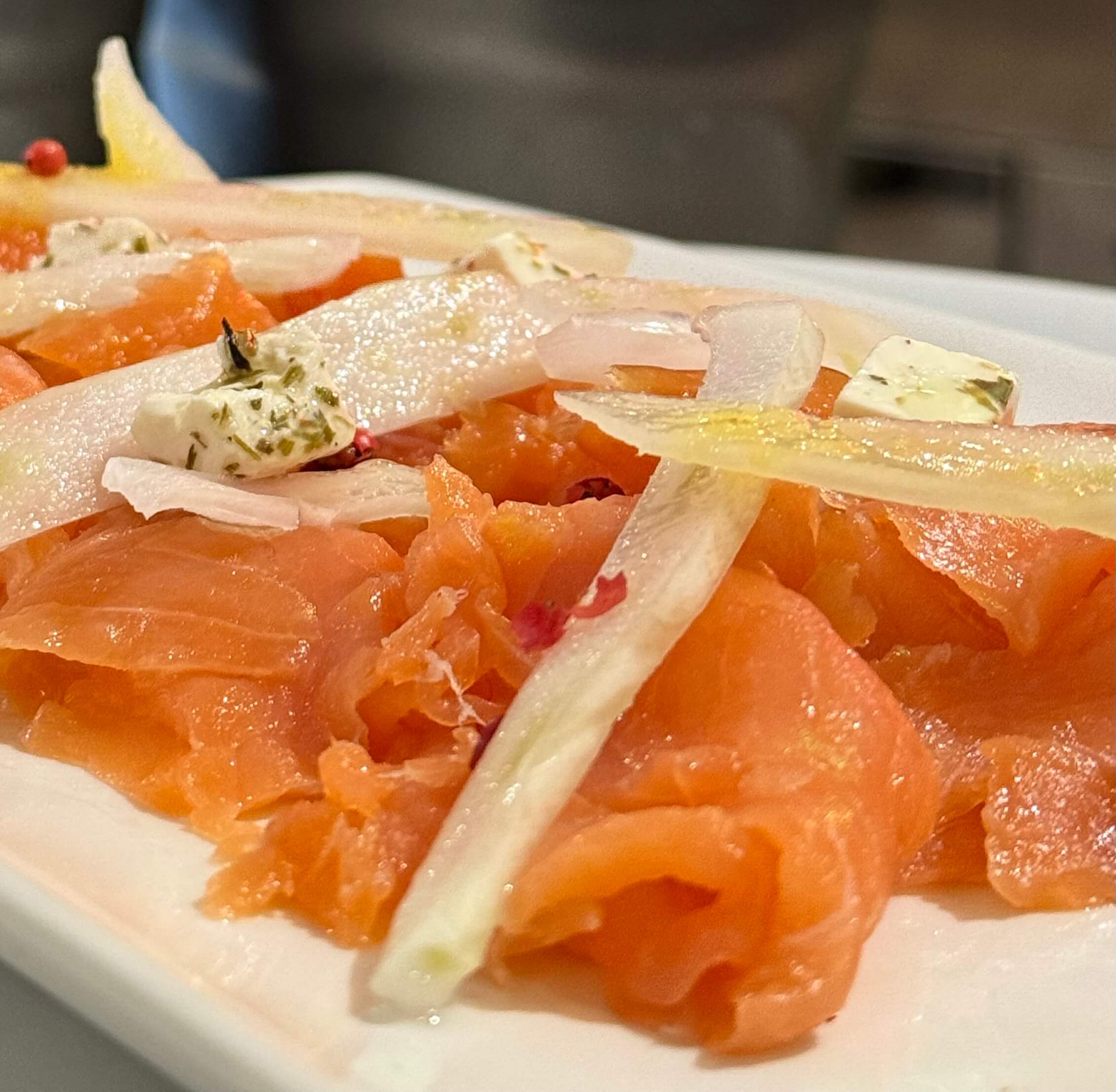 Salmone tricolore - La Reginella | Italian Restaurant Delivery in Monaco