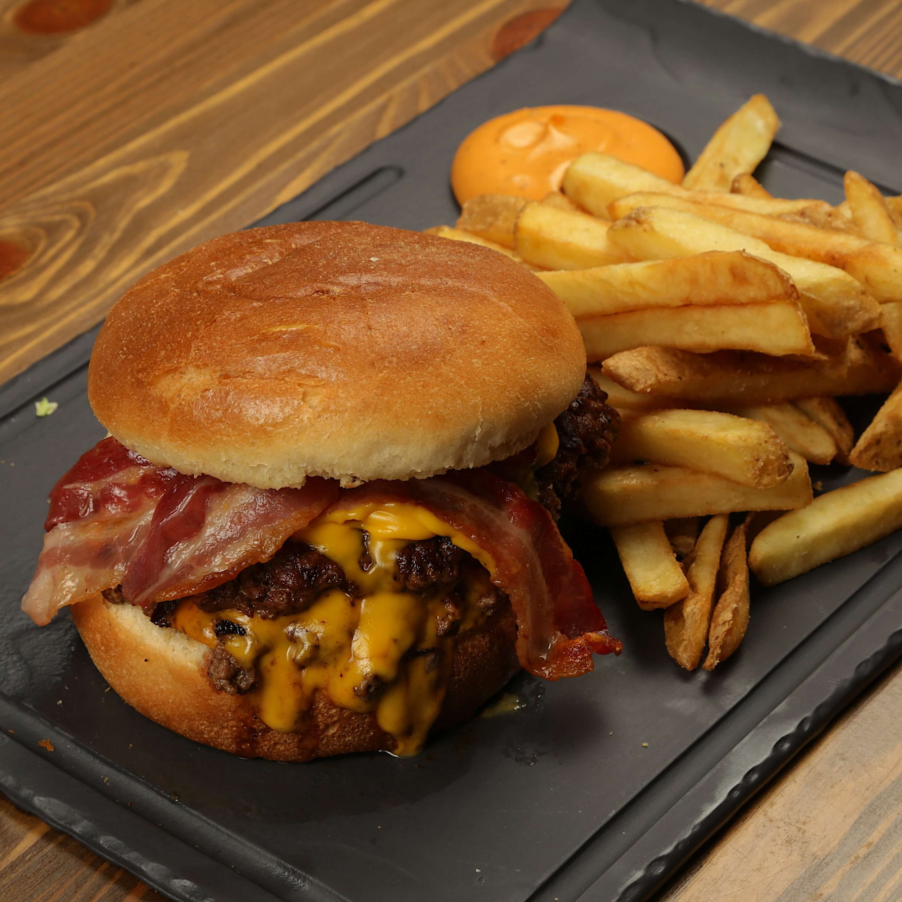 Smash Burger - Old Wild West  | Delivery in Monaco