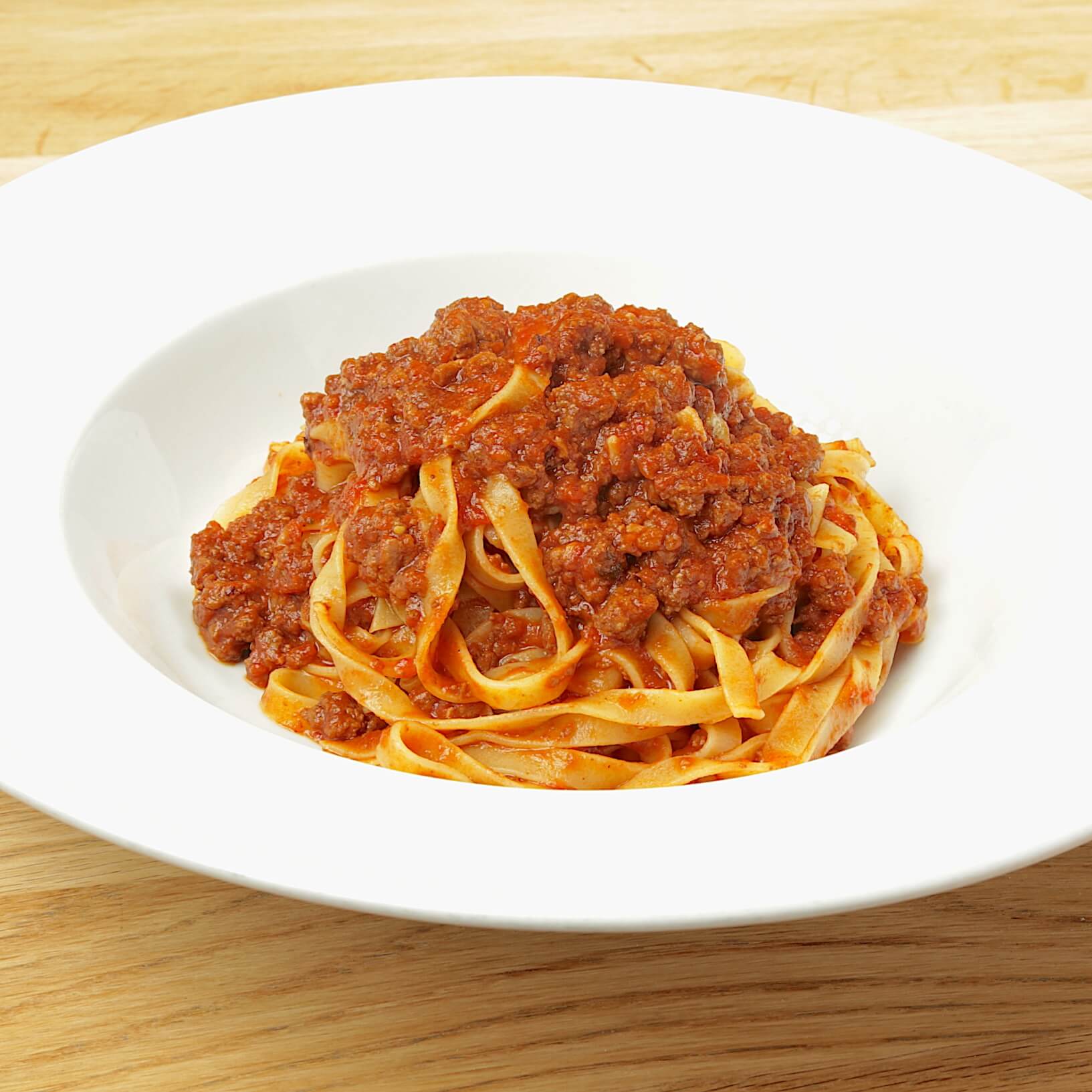 Tagliatelle Bolognaise (100% Boeuf) - Bella Vita | Livraison Cuisine Italienne & Française à Monaco, Cap-d'Ail & Beausoleil