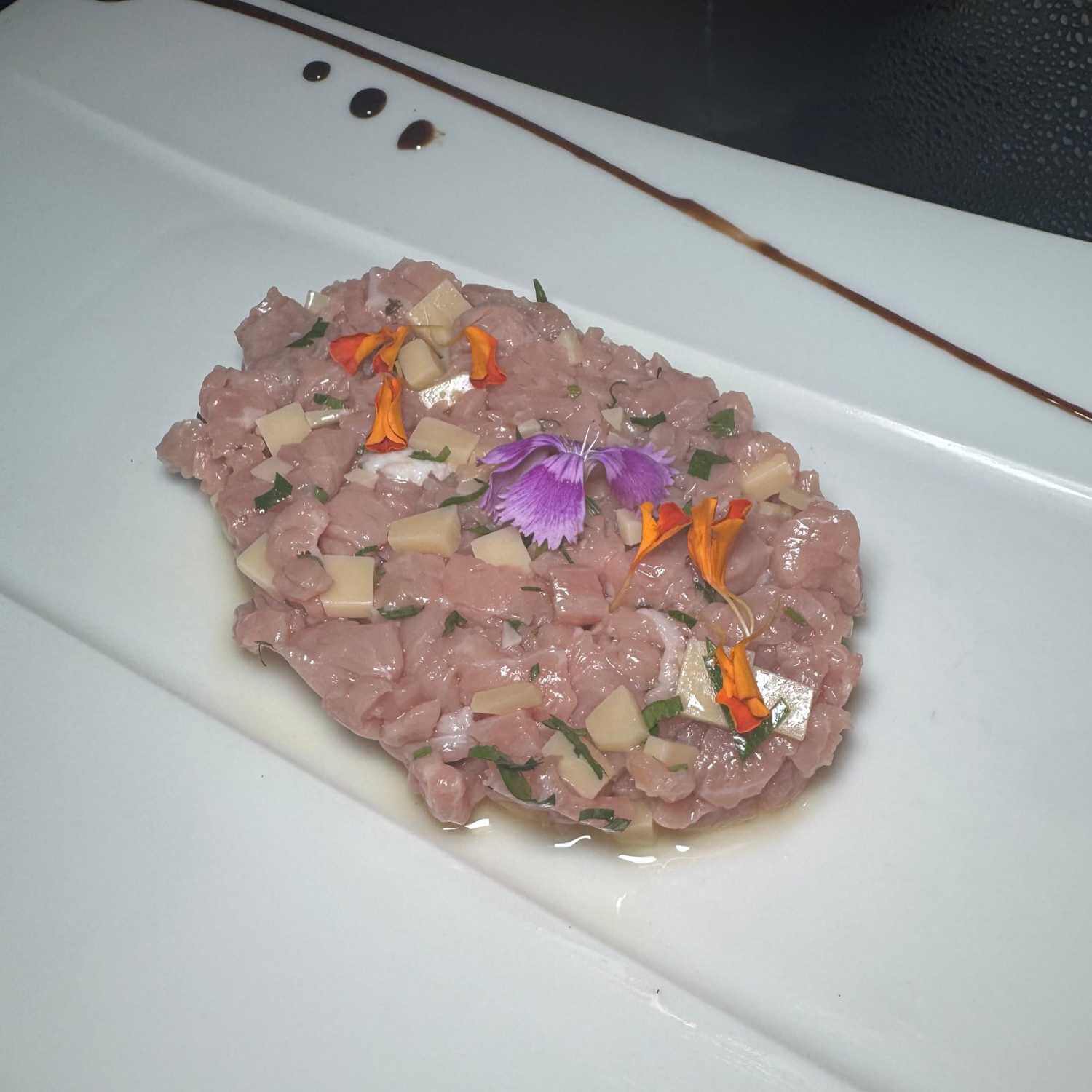Veal Tartare with fries - Huit et Demi Food Delivery | Gourmet Italian & French Cuisine in Monaco