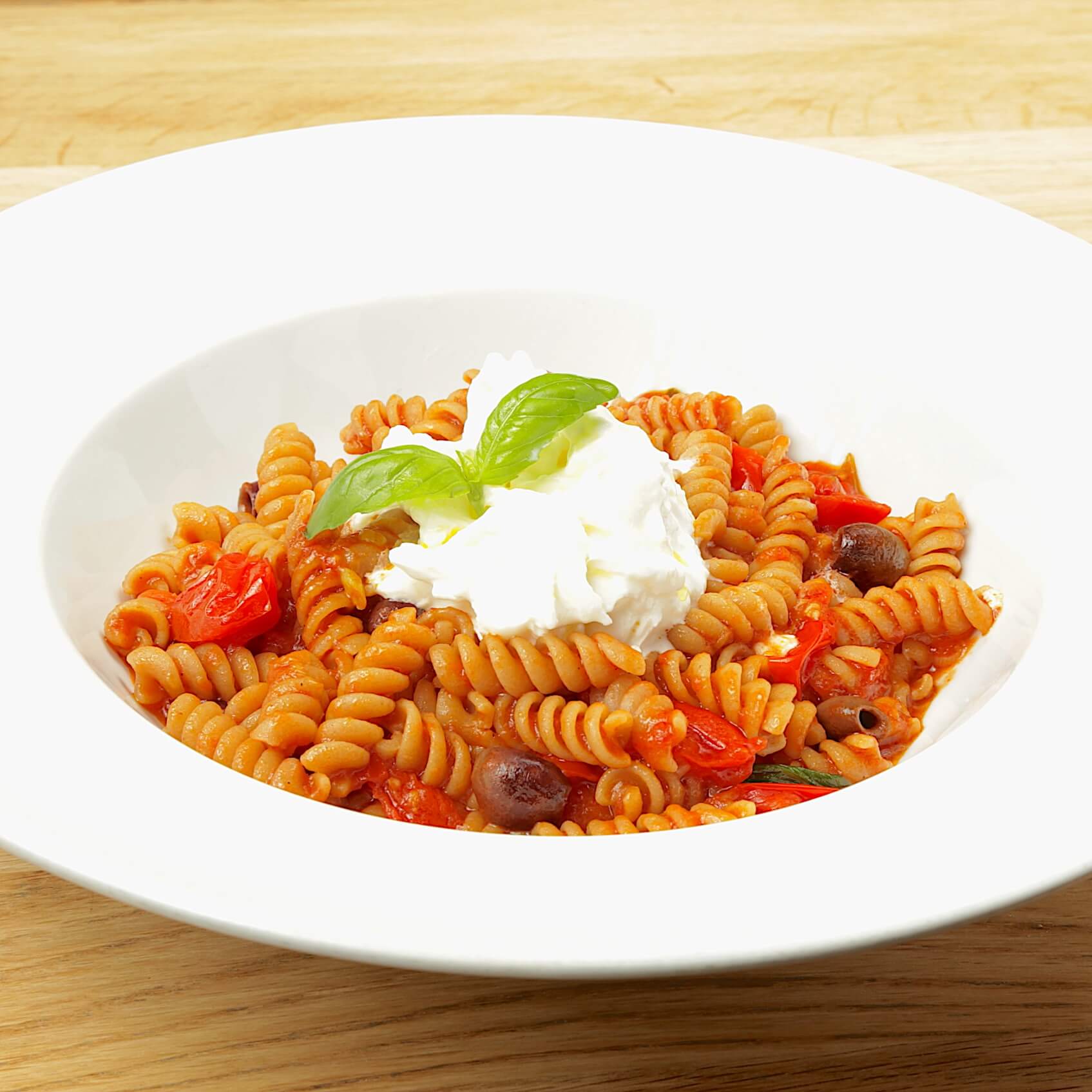 Fusilli au blé complet - Bella Vita | Livraison Cuisine Italienne & Française à Monaco, Cap-d'Ail & Beausoleil